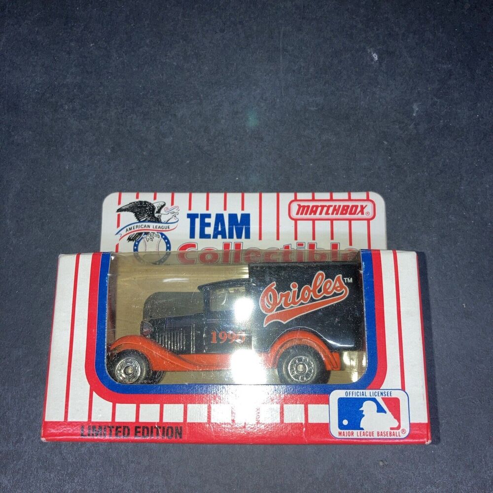 BALTIMORE ORIOLES 1990 1:64 MATCHBOX TEAM TRUCK WHITE ROSE COLLECTIBLES BASEBALL